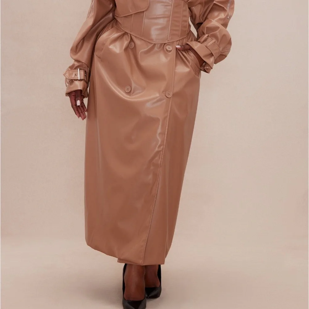 Women's Tan Trench Coat - Picture 3 of 6